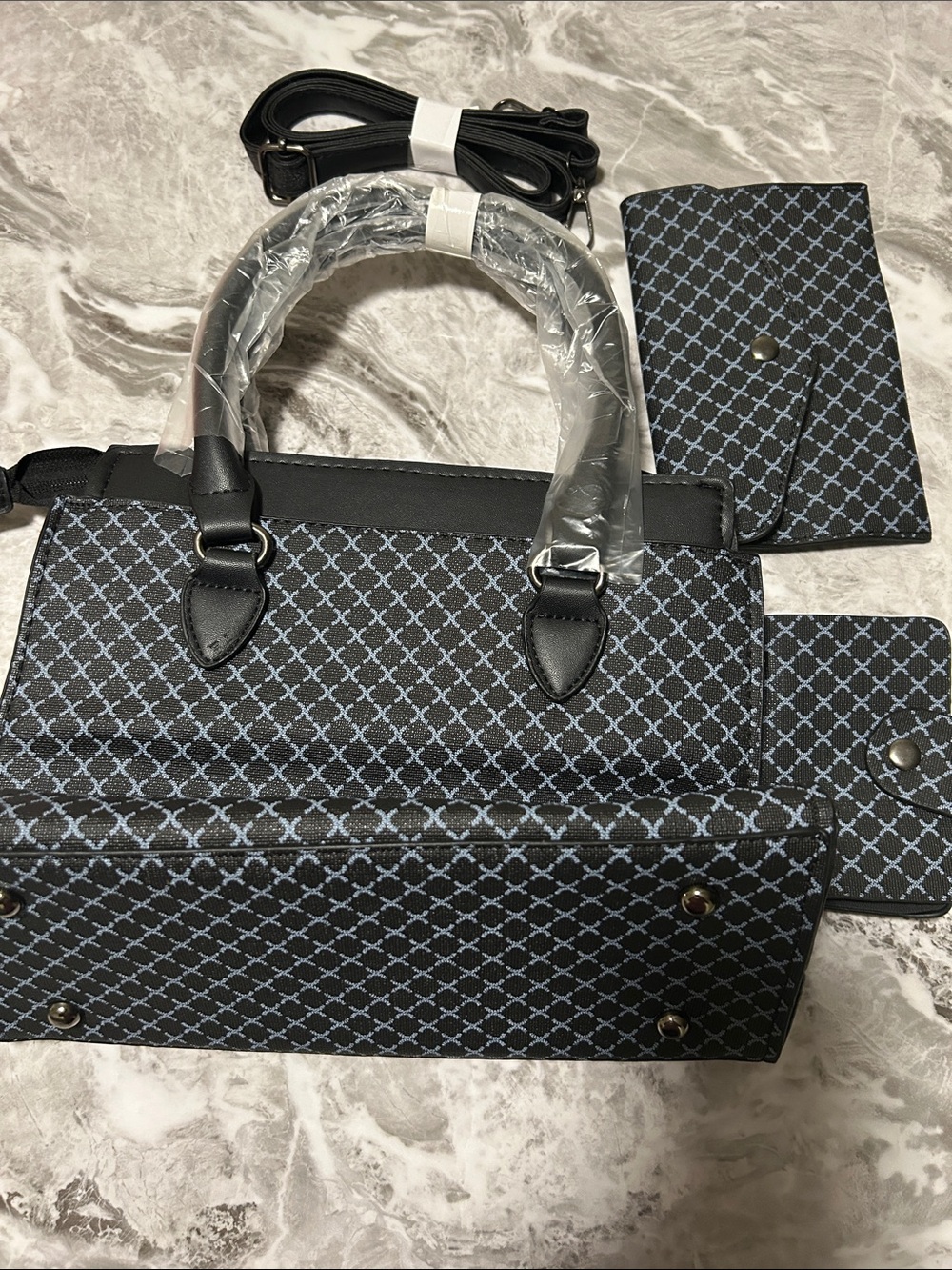 Women’s Black Patterned Tote Bag with Matching Wallet - Black